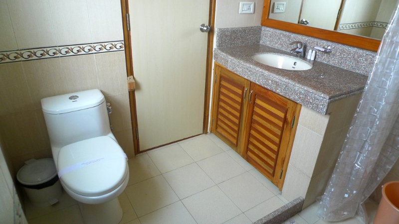 rooms-bathrooms-01