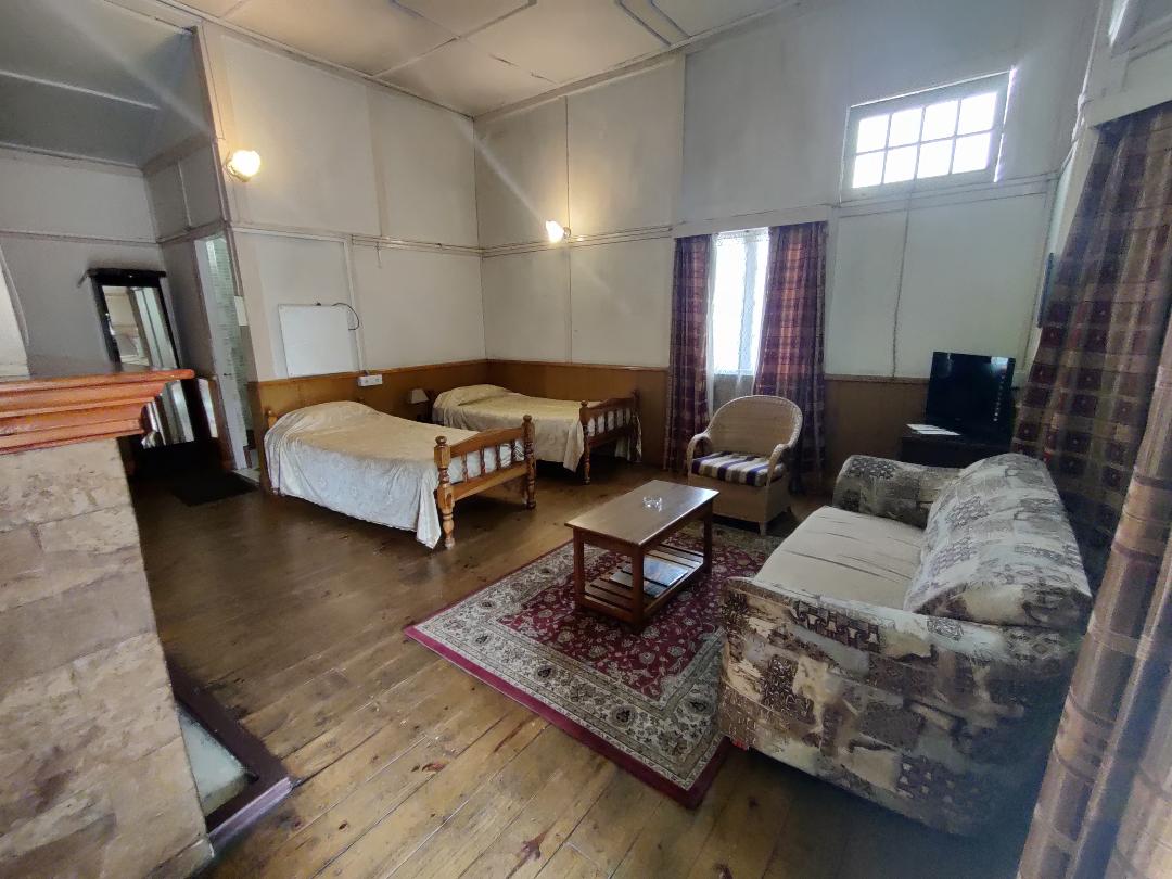 Semi Deluxe Room-2